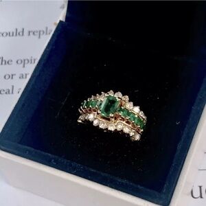 Gold Emerald Ring & Diamonds